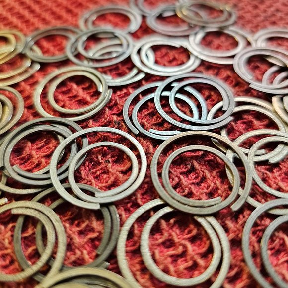 Spiral paper clips, handmade by California artist, unusual tiny works of art - Picture 3 of 7